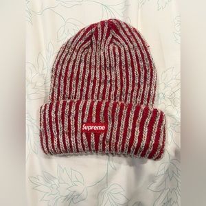 Supreme Rainbow knit loose gauge beanie/red